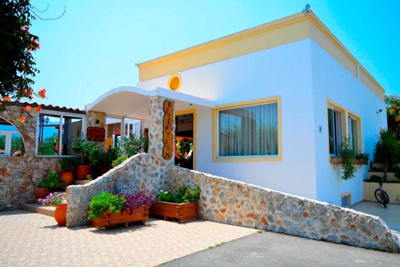 Tigaki Fili Hotel Apartments מראה חיצוני תמונה
